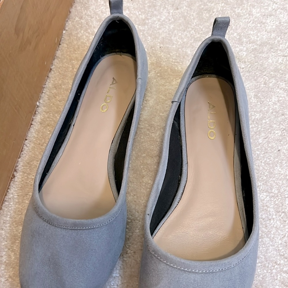 Aldo EUC suede like light blue flats